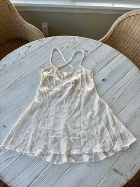 Vintage 90s Victoria’s Secret Beautiful ivory Slip Dress Top